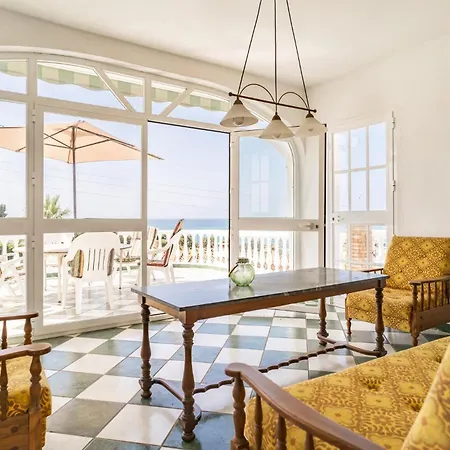 Casa de Férias Caleta De *